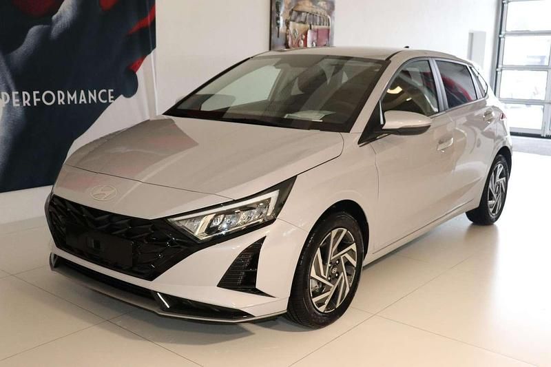 Weiß Gebraucht 2024 Hyundai i20 GO! Kleinwagen | € 24.133 (Fairer Preis) - Bild 1/4