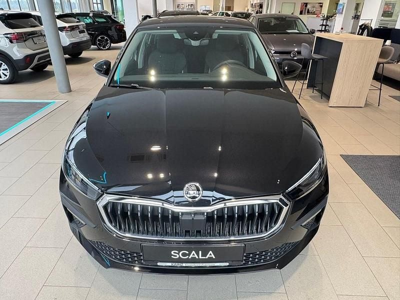 Neu Skoda Scala Selection 115 PS (84 kW) 2026 Schwarz  metallicperleffektno Kleinwagen