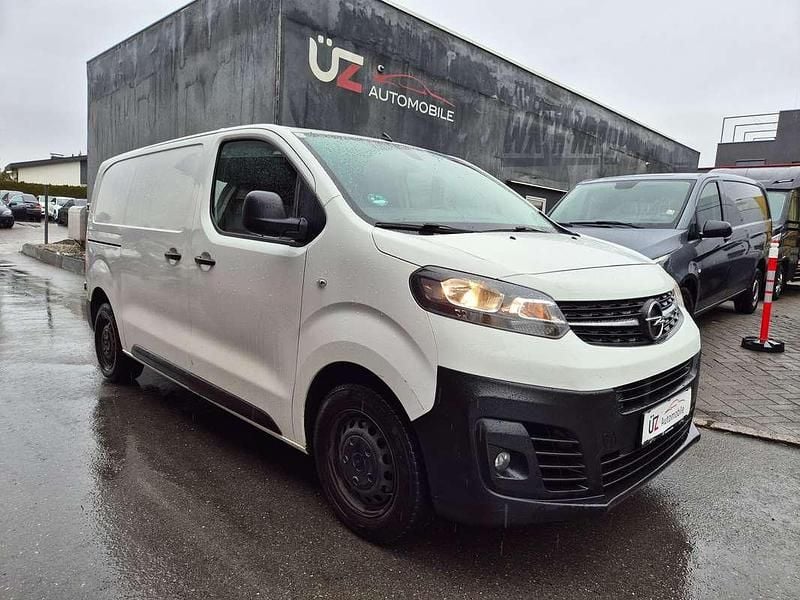 Gebraucht Opel Vivaro Edition 122 PS (89 kW) 2019 Weiß Van / Kleinbus