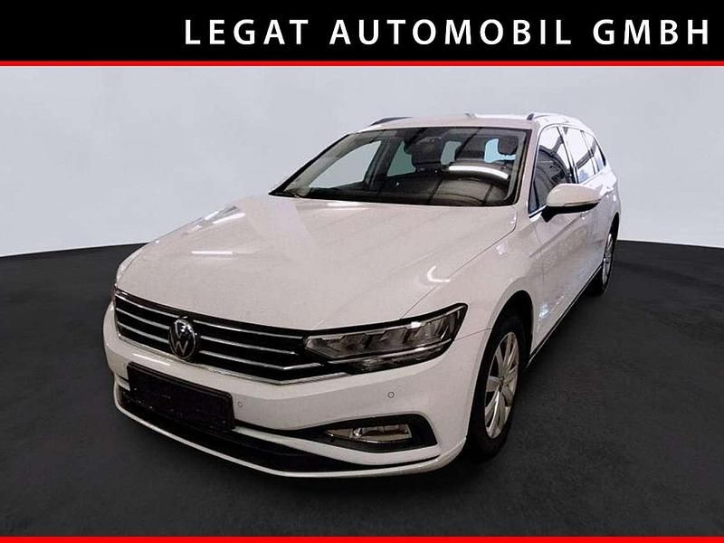 Weiß Gebraucht 2021 VW Passat Kombi | € 22.800 (Fairer Preis) - Bild 1/4
