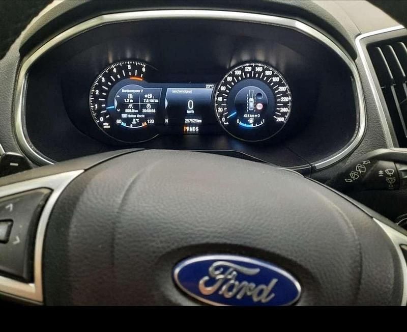 Gebraucht Ford Galaxy Titanium 179 PS (131 kW) 2017 Silber Van / Kleinbus