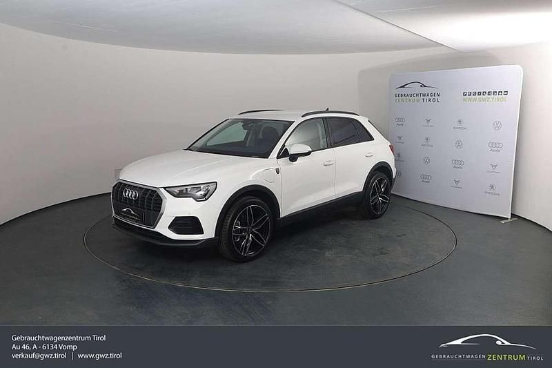 Weiß Gebraucht 2022 Audi Q3 Design SUV | € 34.995 (Fairer Preis) - Bild 1/4