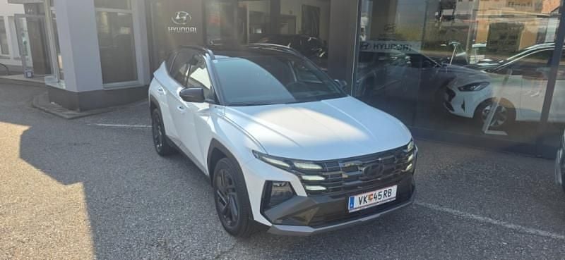 Gebraucht Hyundai Tucson 160 PS (117 kW) 2025 Serenity white / schwarz SUV