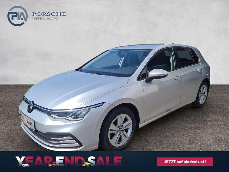 Silber Gebraucht 2021 VW Golf VIII Life Limousine | € 21.990 (Fairer Preis) - Bild 1/4