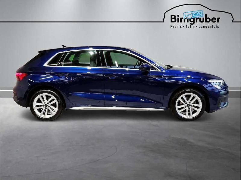 Gebraucht Audi A3 Ambiente 110 PS (80 kW) 2023 Mittelblau  metallic Limousine