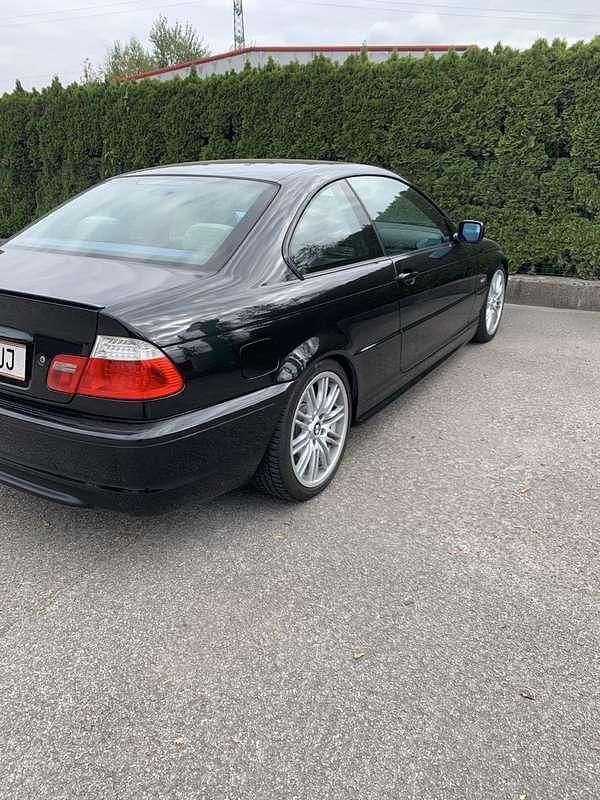Gebraucht BMW 330 231 PS (169 kW) 2001 Schwarz Coupé