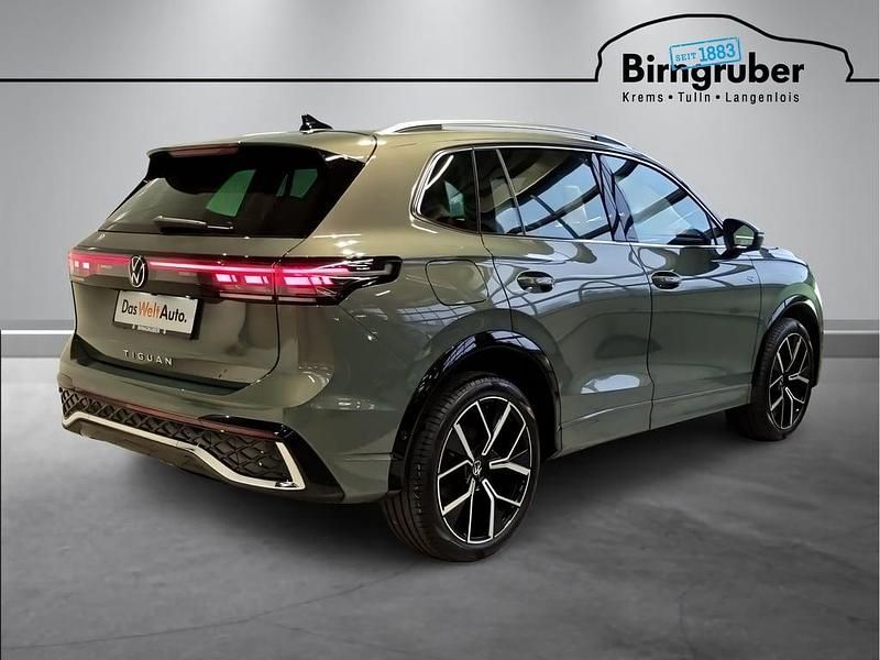 Gebraucht VW Tiguan Sport 150 PS (110 kW) 2025 Mittelgrün metallic SUV