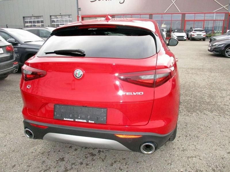 Gebraucht Alfa Romeo Stelvio 189 PS (139 kW) 2022 Rot SUV