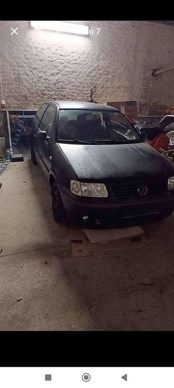 Gebraucht 2000 VW Polo Trendline Limousine | € 500 - Bild 1/4