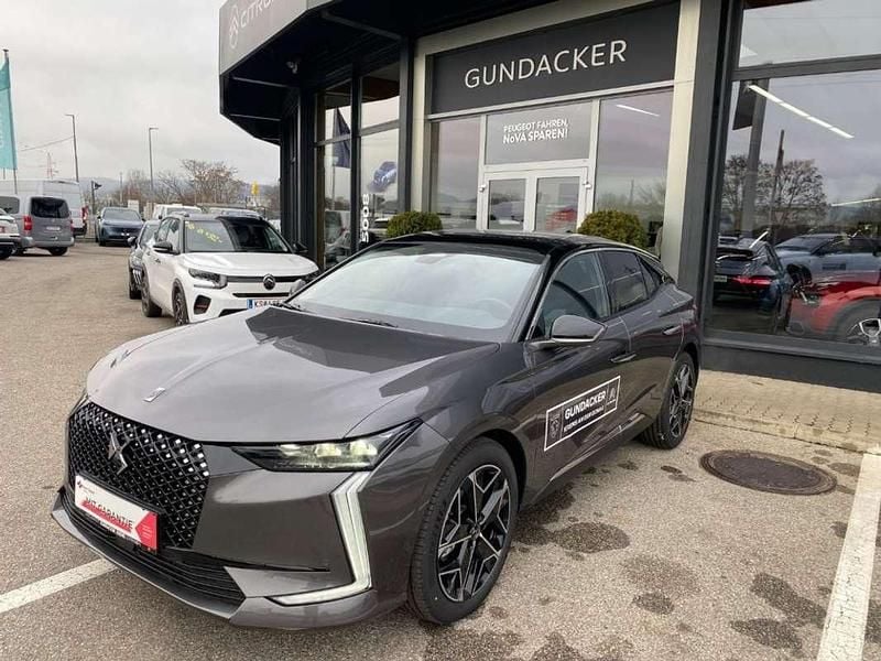 Grau Gebraucht 2024 DS Automobiles DS4 Kombi | € 32.990 - Bild 1/4