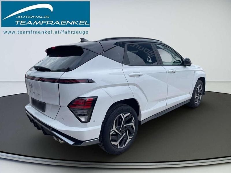 Gebraucht Hyundai Kona N Line 100 PS (73 kW) 2024 Schwarz SUV