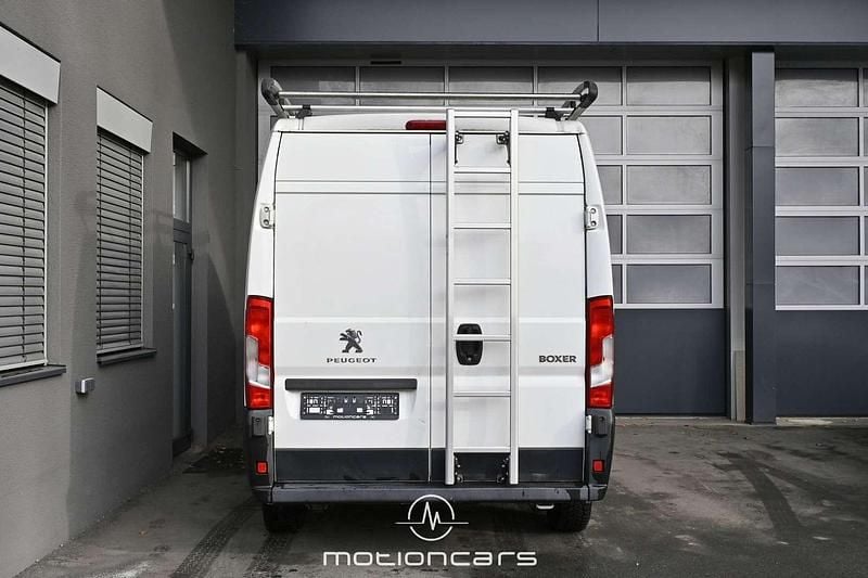 Gebraucht Peugeot Boxer 131 PS (96 kW) 2019 Weiß Van