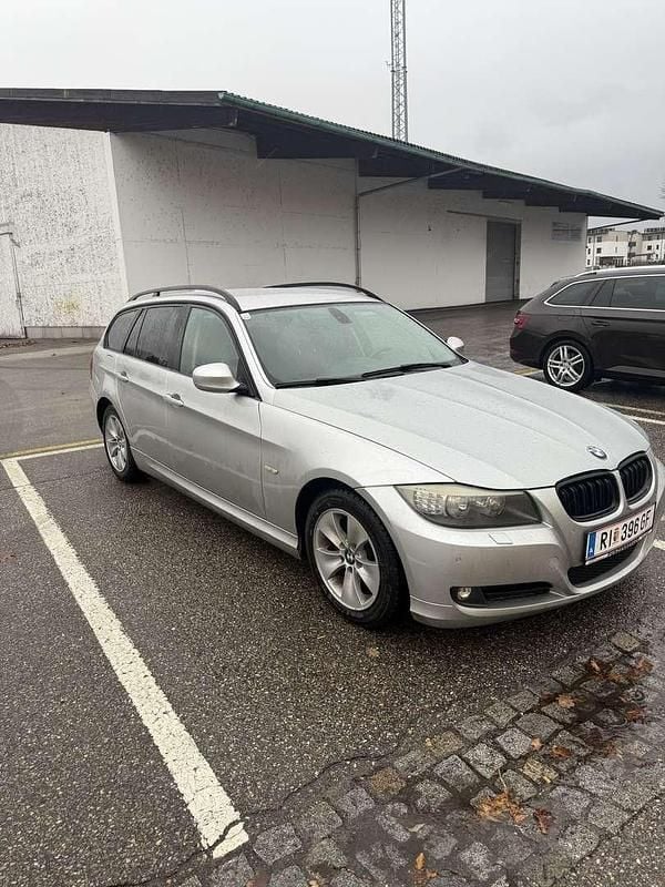Gebraucht BMW 320 177 PS (130 kW) 2009 Kombi