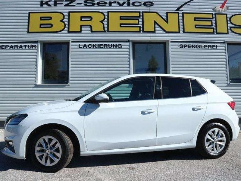 Weiß Gebraucht 2024 Skoda Fabia Selection Kleinwagen | € 18.990 (Guter Preis) - Bild 1/4