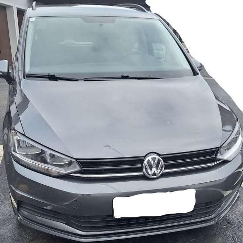 Gebraucht VW Touran Comfortline 110 PS (80 kW) 2018 Van / Kleinbus