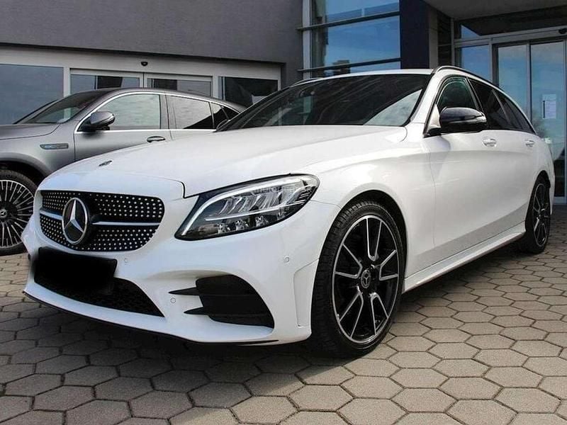 Weiß Gebraucht 2019 Mercedes C220 AMG Kombi | € 26.900 (Fairer Preis) - Bild 1/4