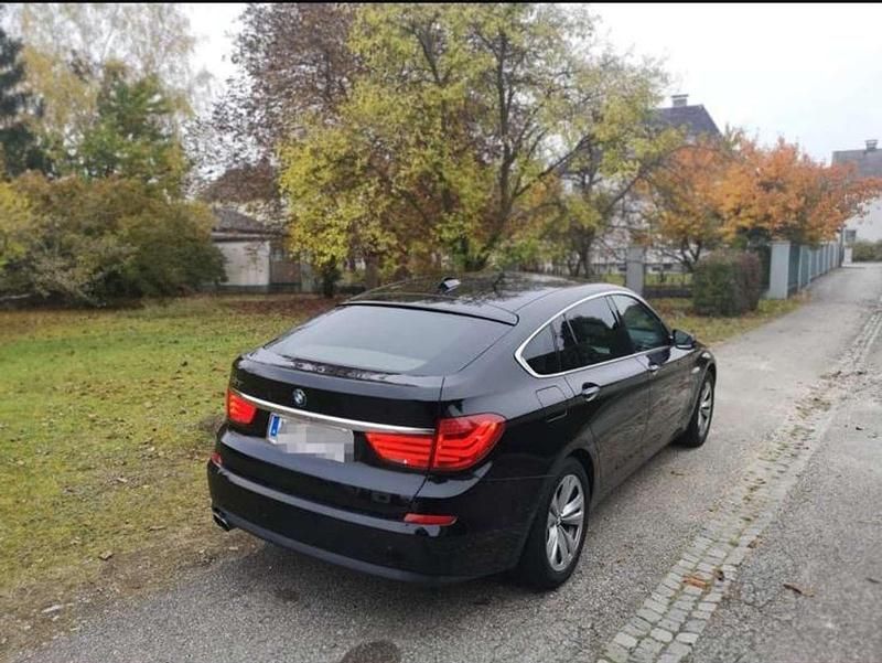 Gebraucht BMW 530 Gran Turismo 245 PS (180 kW) 2011 Schwarz Limousine