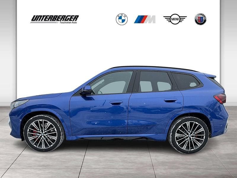 Neu BMW X1 M Sport 156 PS (114 kW) 2025 Blau SUV