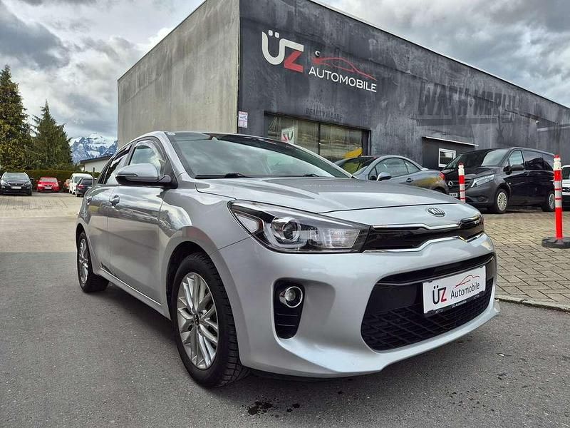 Gebraucht Kia Rio Attract 84 PS (61 kW) 2019 Grau Kleinwagen