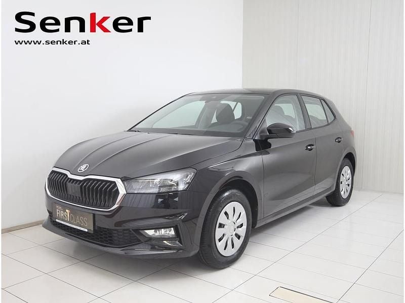 Schwarz metallicperleffektno Neu 2026 Skoda Fabia Essence Kleinwagen | € 17.000 (Guter Preis) - Bild 1/4