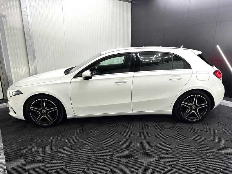 Gebraucht Mercedes A160 109 PS (80 kW) 2019 Limousine