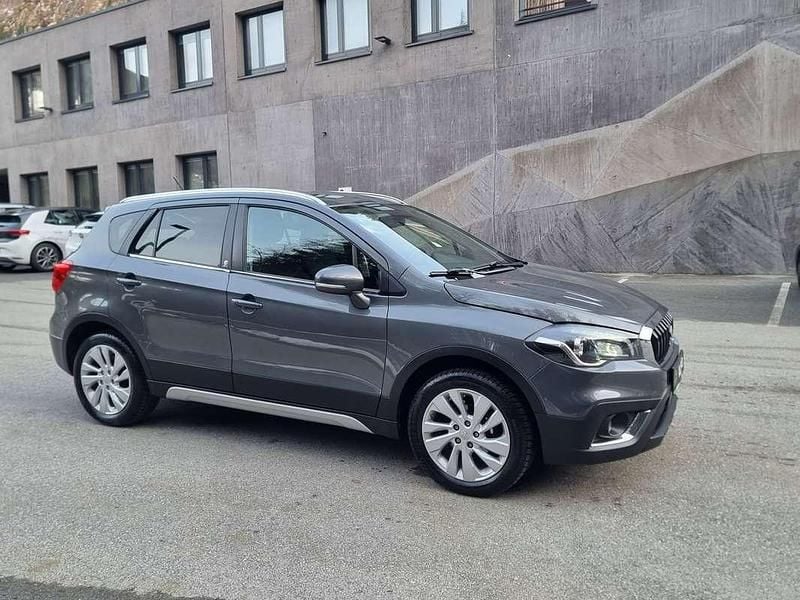 Gebraucht Suzuki SX4 S-Cross 111 PS (81 kW) 2019 Grau SUV
