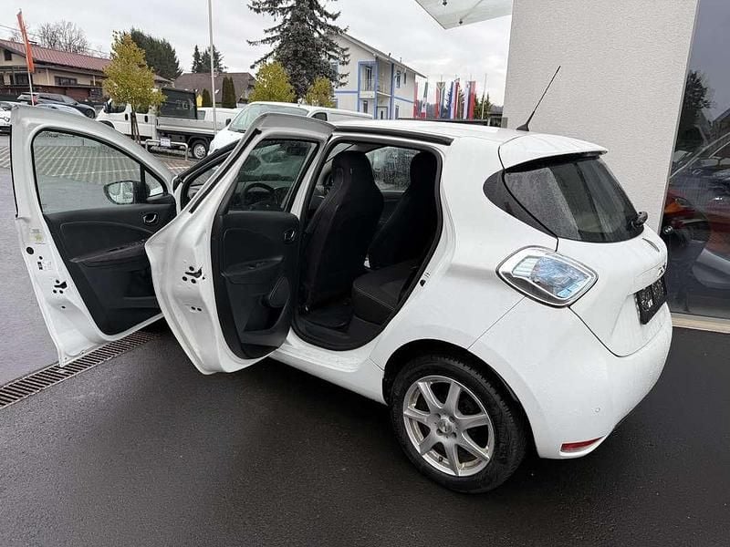 Gebraucht Renault Zoe Intens 67 kW (92 PS) 2017 Weiß Kleinwagen
