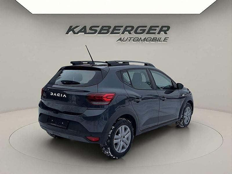 Gebraucht Dacia Sandero Expression 91 PS (66 kW) 2022 Grau Kleinwagen