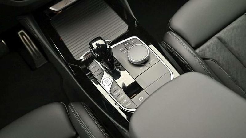 Gebraucht BMW X4 190 PS (139 kW) 2024 M brooklyn grau meta SUV