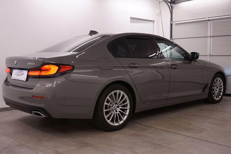 Gebraucht BMW 520 M Sport 190 PS (139 kW) 2022 Grau Limousine