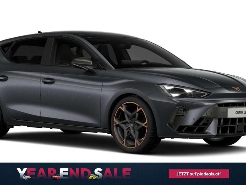 Mittelgrau metallicperleffekt Gebraucht 2025 Cupra Leon VZ Limousine | € 40.980 - Bild 1/4