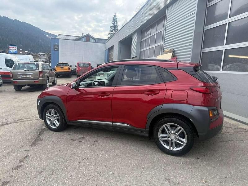 Gebraucht Hyundai Kona 136 PS (100 kW) 2019 Rot SUV