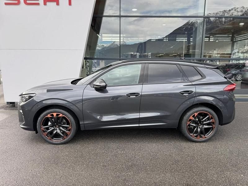Neu Cupra Terramar 150 PS (110 kW) 2026 Dunkelgrau  metallic SUV