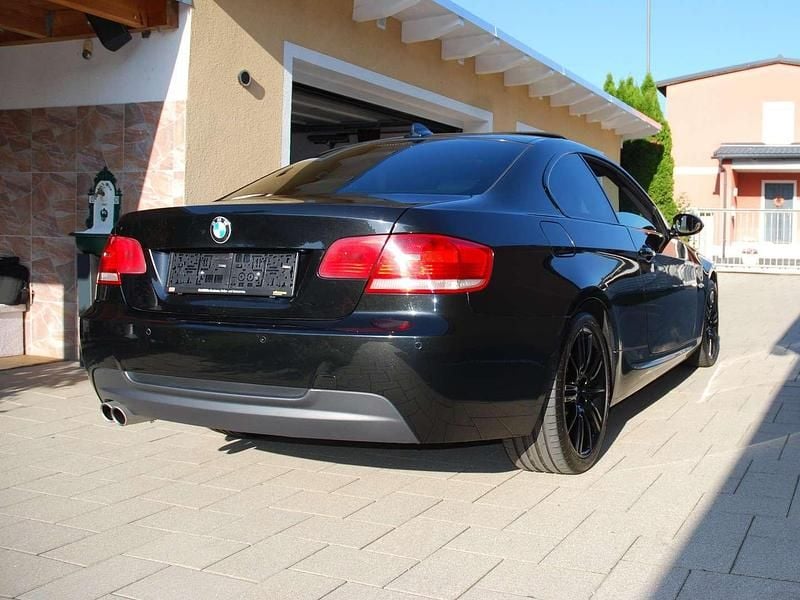 Gebraucht BMW 330 272 PS (200 kW) 2007 Schwarz Coupé