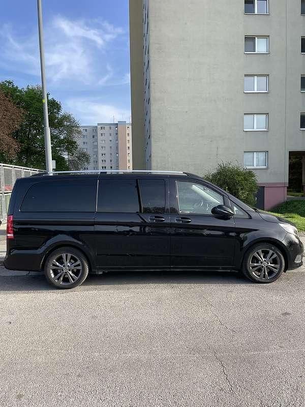 Gebraucht Mercedes V220 163 PS (119 kW) 2018 Schwarz Van / Kleinbus