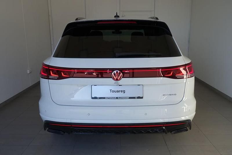 Gebraucht VW Touareg R 462 PS (339 kW) 2023 Weiss  normal SUV
