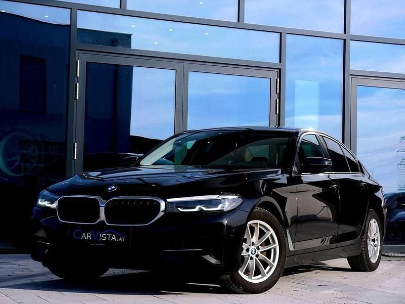 Gebraucht BMW 520 Sport Line 163 PS (119 kW) 2022 Schwarz Limousine
