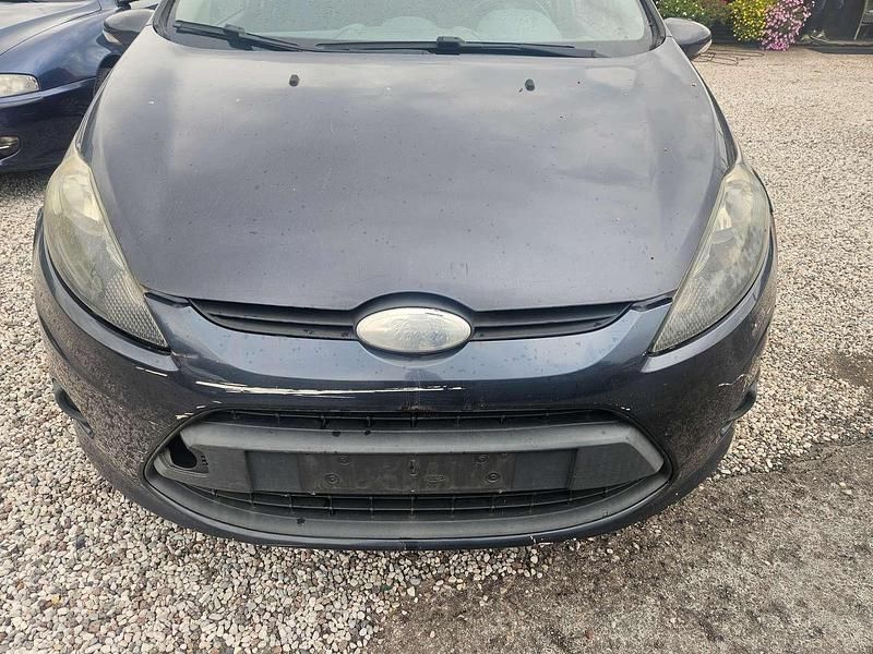 Gebraucht Ford Fiesta 68 PS (50 kW) 2010 Blau Kleinwagen