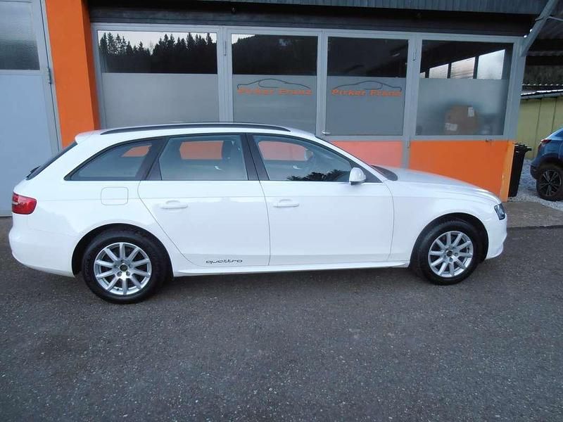 Gebraucht Audi A4 Attraction 143 PS (105 kW) 2012 Weiß Kombi