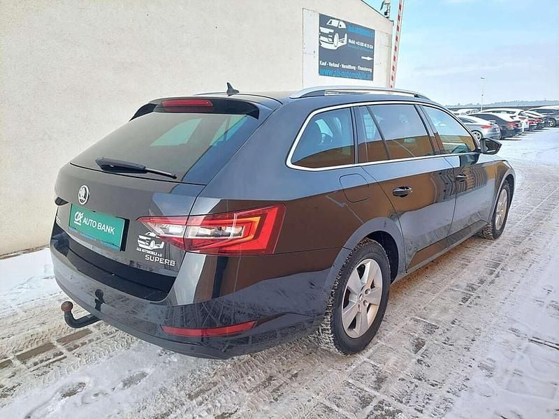 Gebraucht Skoda Superb Style 150 PS (110 kW) 2016 Schwarz Kombi