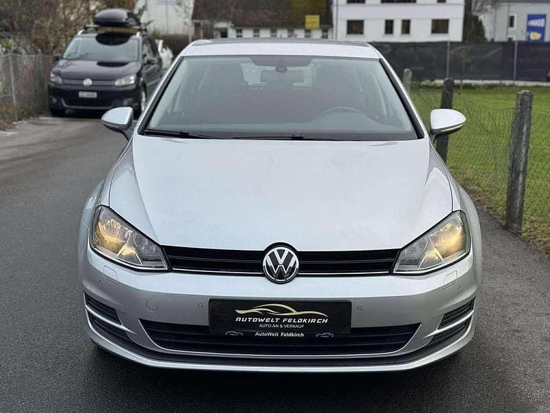 Gebraucht VW Golf VII Trendline 86 PS (63 kW) 2014 Grau Kleinwagen