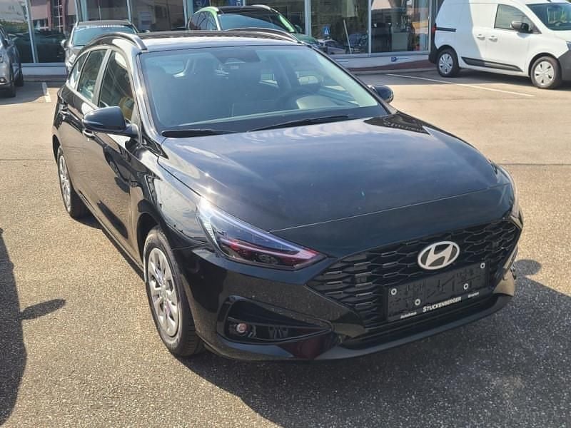 Silber Neu 2025 Hyundai i30 Kombi | € 21.840 (Guter Preis) - Bild 1/4