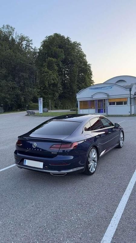 Gebraucht VW Arteon R-line 239 PS (175 kW) 2018 Blau Limousine