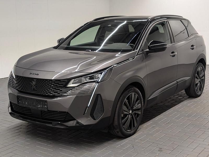 Grau Gebraucht 2024 Peugeot 3008 GT SUV | € 33.421 - Bild 1/4