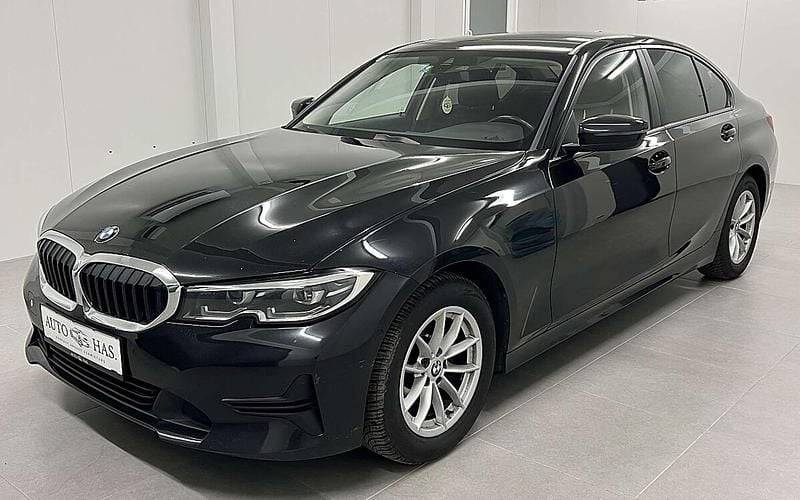 Gebraucht BMW 318 Advantage 150 PS (110 kW) 2019 Schwarz Limousine