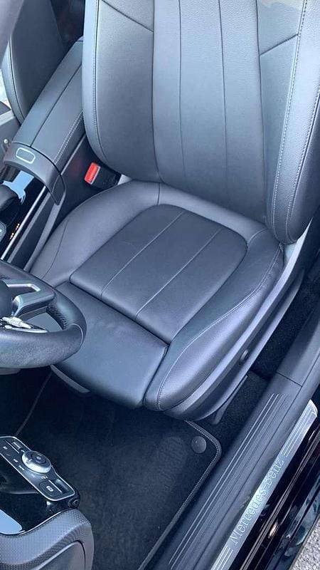 Gebraucht Mercedes CLA200 163 PS (119 kW) 2020 Schwarz Coupé