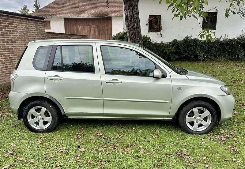 Gebraucht Mazda Demio 75 PS (55 kW) 2007 Grün Kleinwagen