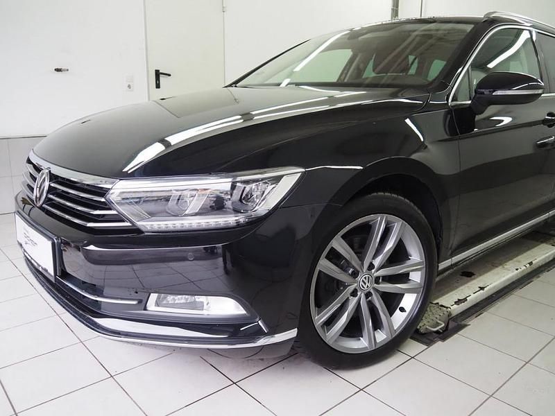 Gebraucht VW Passat 190 PS (139 kW) 2019 Schwarz Kombi