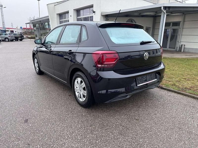 Gebraucht VW Polo 65 PS (47 kW) 2018 Schwarz Limousine