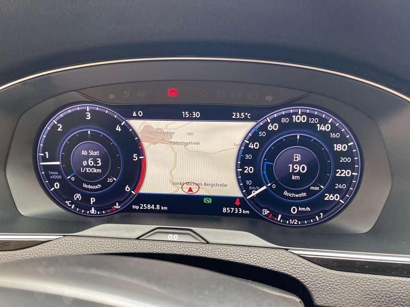 Gebraucht VW Passat Highline 190 PS (139 kW) 2016 Kombi